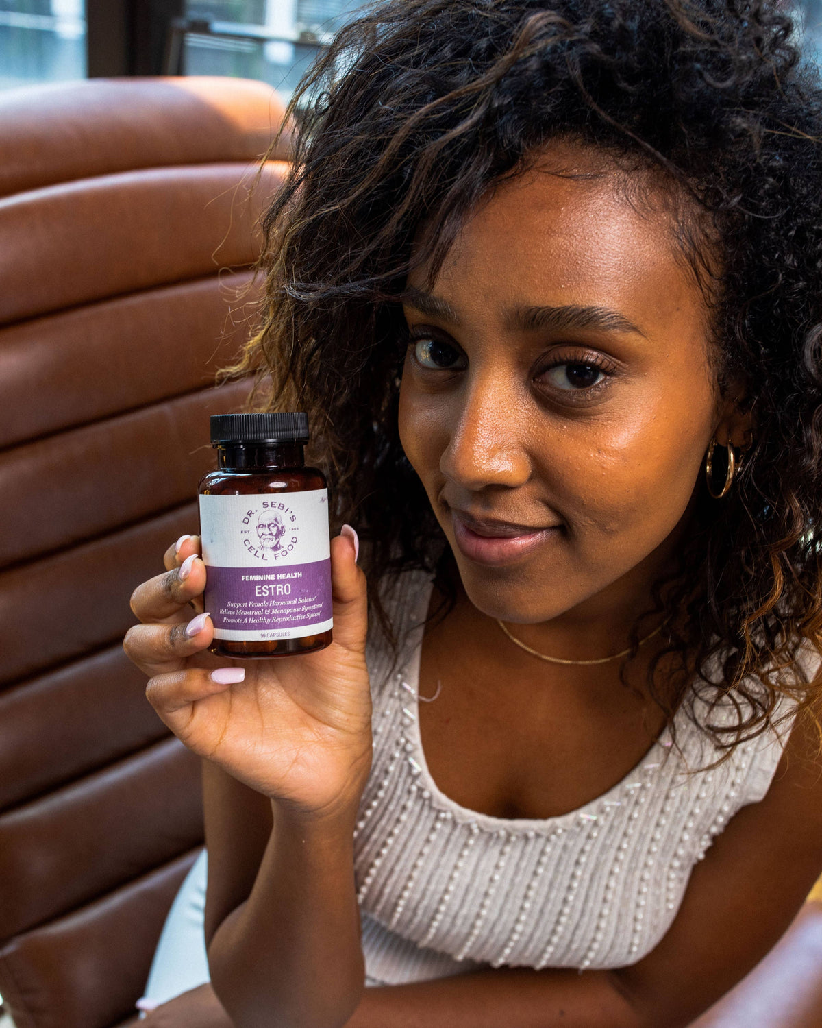 Estro Herbal Capsules – Women's Hormonal Balance