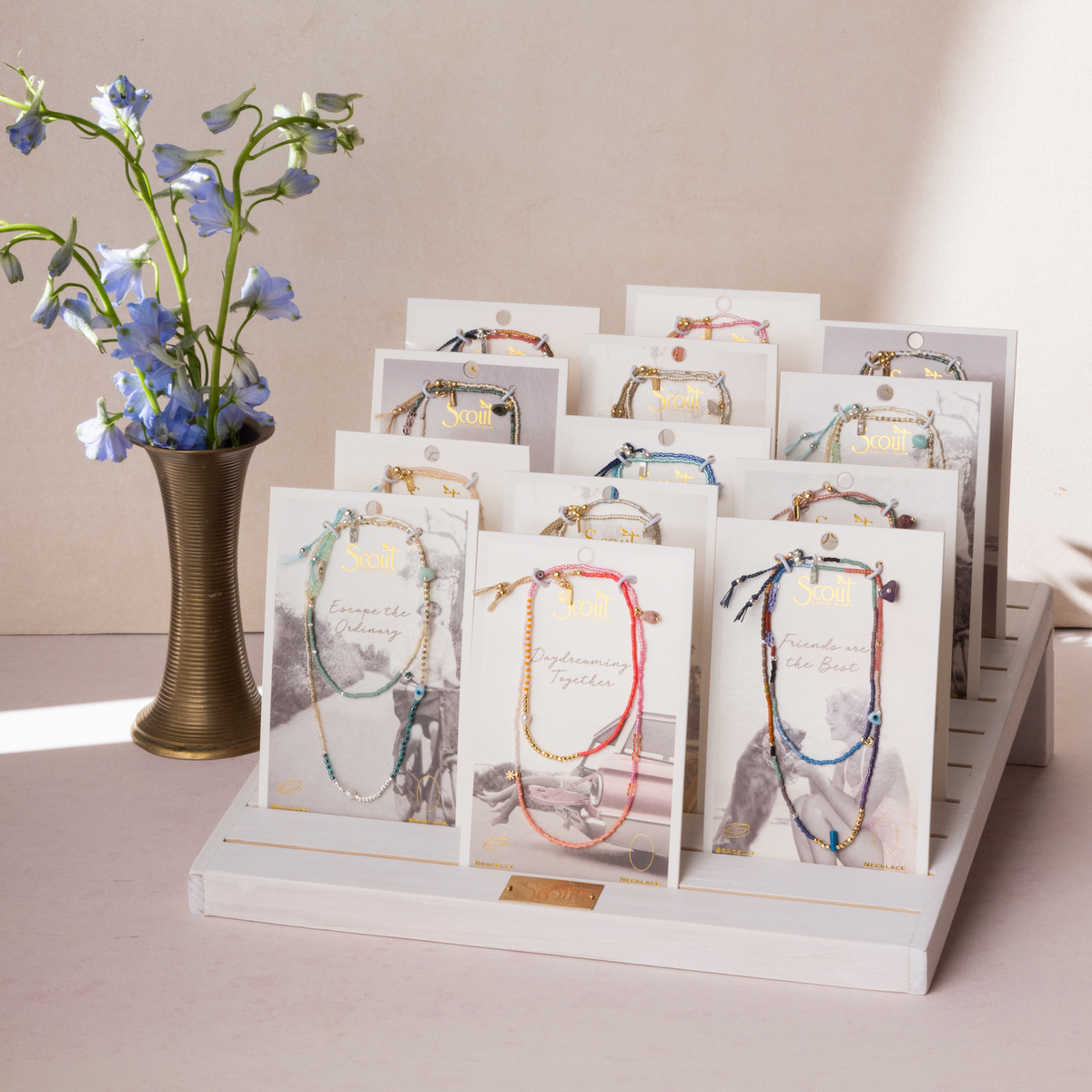 White Card Display