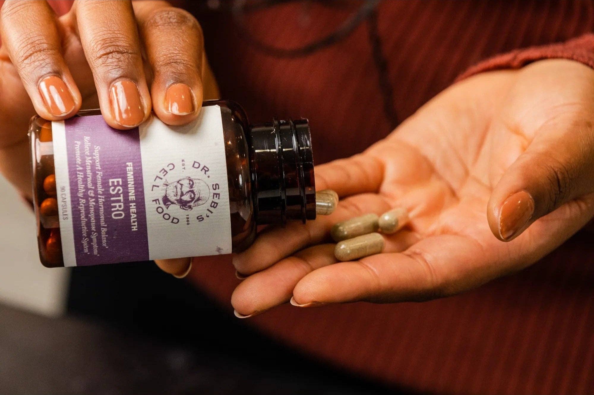 Estro Herbal Capsules – Women's Hormonal Balance